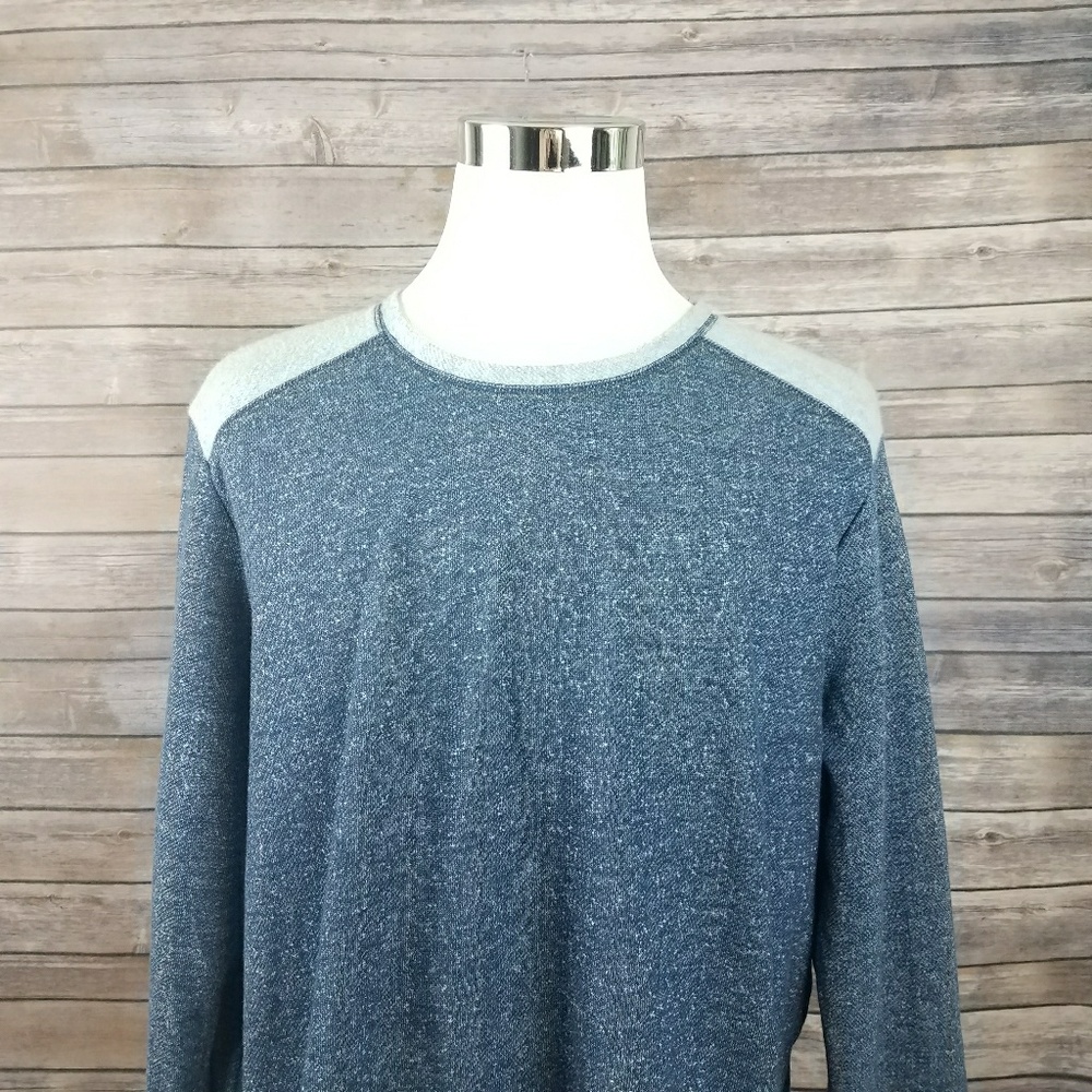 Tommy Bahama mens sweatshirt size xl blue shirt